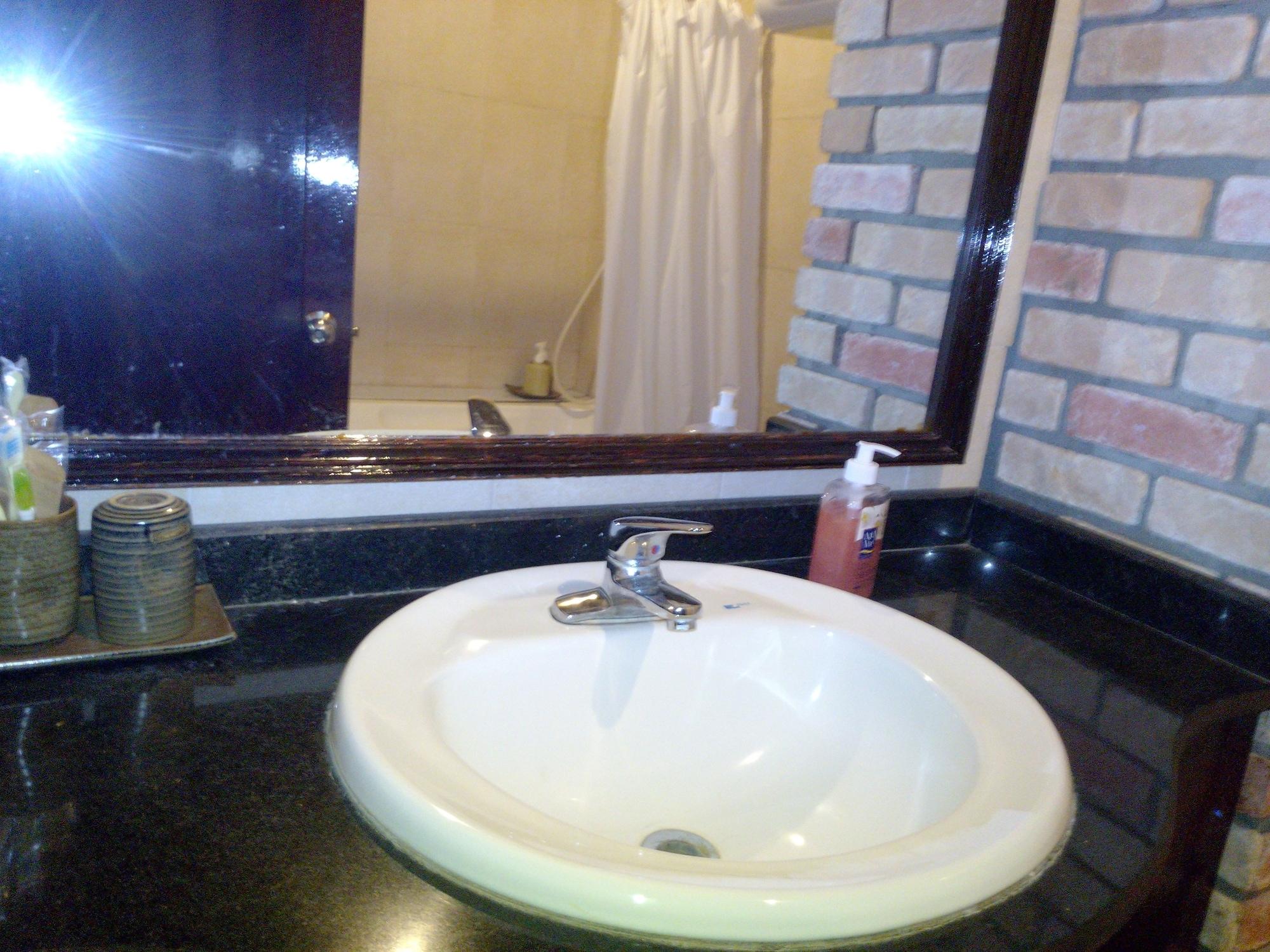 Hotel Garden Queen Hanoi Luaran gambar